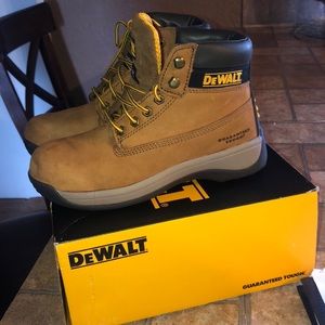 DeWalt Women boots size 8